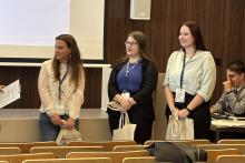 studenci ratownictwa medycznego na konferencji